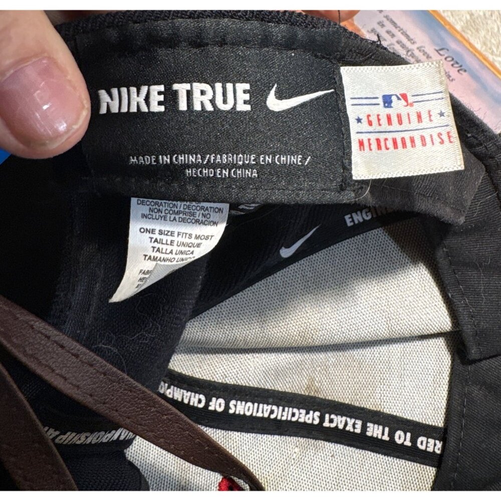 Toronto Blue Jays Hat Nike True Snapback Embroidered Logo Black Red & Blue - Picture 6 of 7